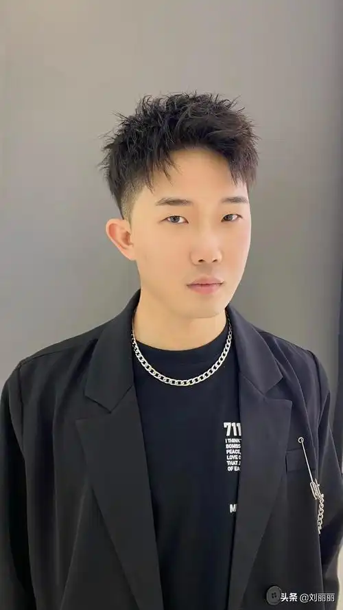 男士染发颜色大全(男士染发什么颜色好看)