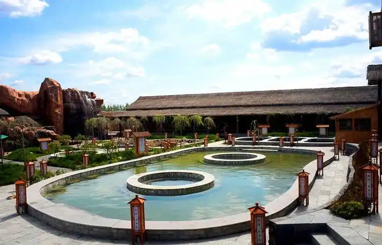 千年积雪,休眠火山,原始森林,湿地草原……这个景色壮