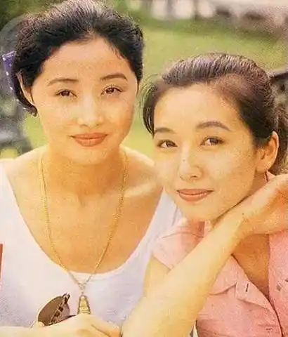 张若昀父辈的感情史,真是乱成了一锅粥_刘蓓_张健_张黎