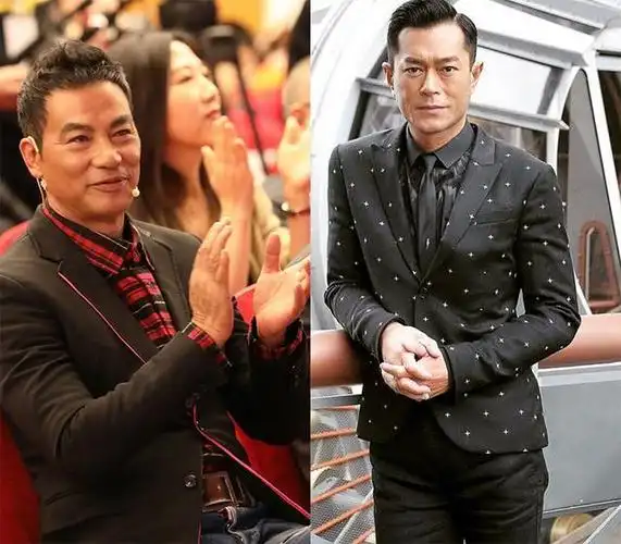 64岁任达华快赶上古天乐了,衬出董洁白得发光,走秀款穿成学生装