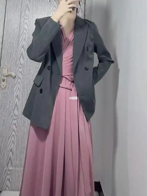 原来粉色和灰色这么搭