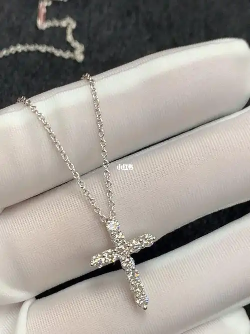 tiffany蒂芙尼满钻十字架项链