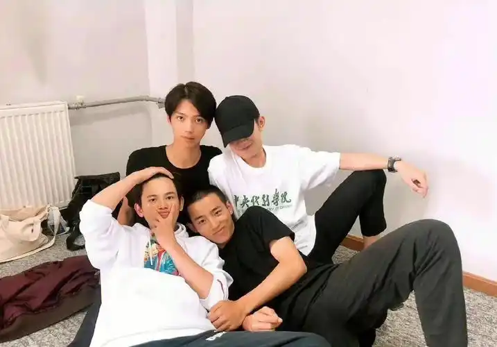 学生时代的易烊千玺