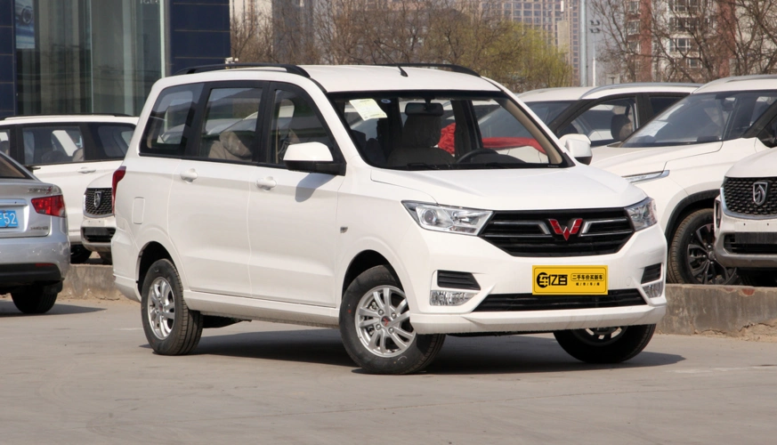 五菱宏光s2020款15l手动舒适型国vi特价出