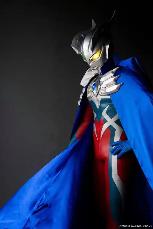 赛罗奥特曼披风形态官方皮套写真假面骑士build这姿势很眼熟