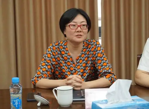 大成国资公司党委委员纪委书记王颖到江西省地产开发集团调研