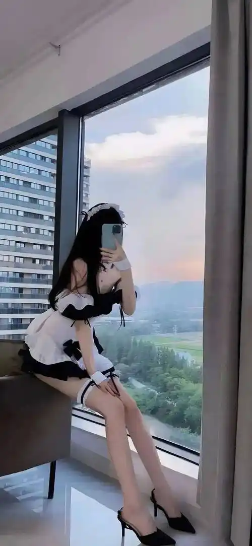 渣男壁纸|长腿 黑丝 抹胸 腿控