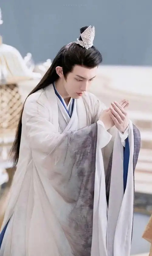 郭俊辰花戎陈炎好拽##郭俊辰从师尊变马贼