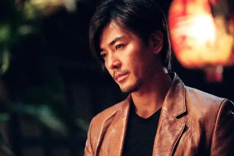 一代的香港电影,"古惑仔"系列不可不提,除了帅到极致的郑伊健和陈小春