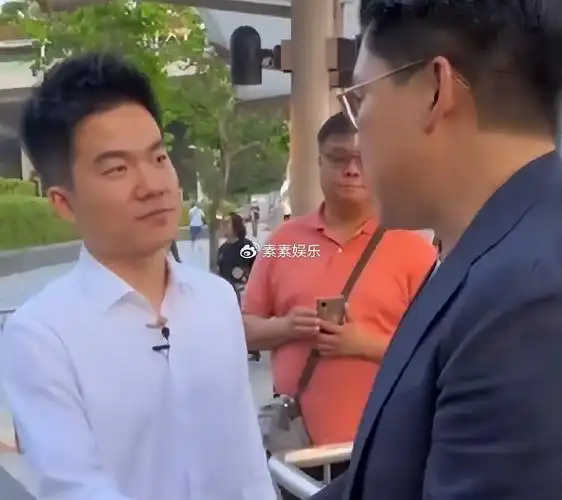 霍家根正苗红:霍启山霍启刚发展事业,郭晶晶也全力辅助冲刺