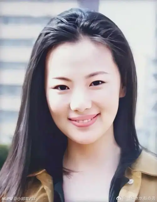 咏梅老师,年轻时候能有几分