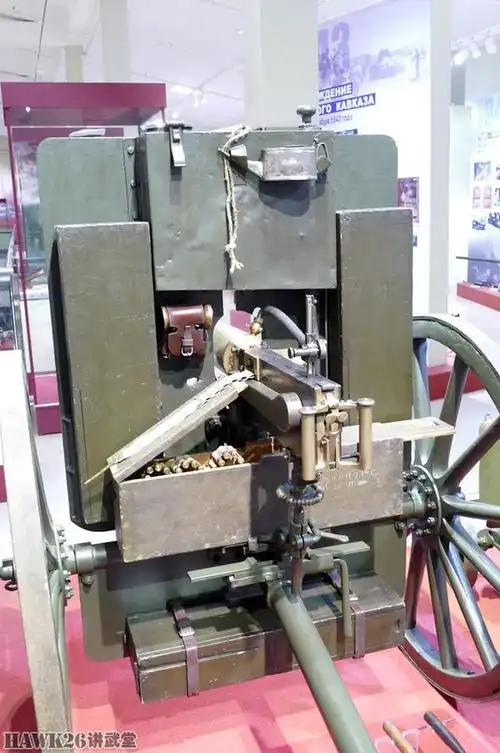 沙俄马克沁机枪弹链箱什么样?俄罗斯军事博物馆优化展品有门道