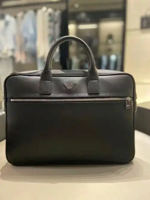 emporioarmani经典男士纯皮手提包