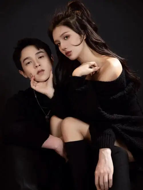 情侣写真想做你最爱甜蜜且乖