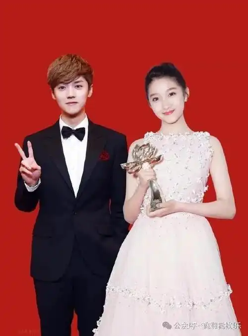 鹿晗关晓彤官宣喜讯恭喜孩子的瓜