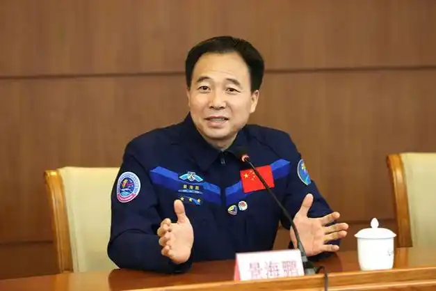 13名宇航员上太空为何只有景海鹏一人获得一级航天功勋奖