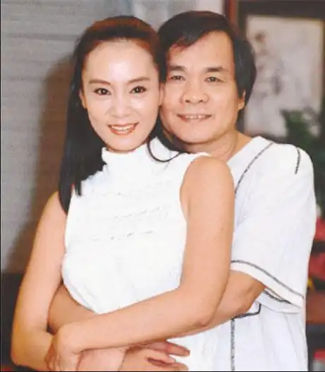 她37岁发掘范冰冰,38岁子宫被摘,喊老公为爸爸,却在52岁丧夫