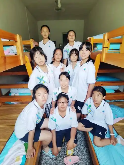 谁是训练营的内务小达人?_寝室