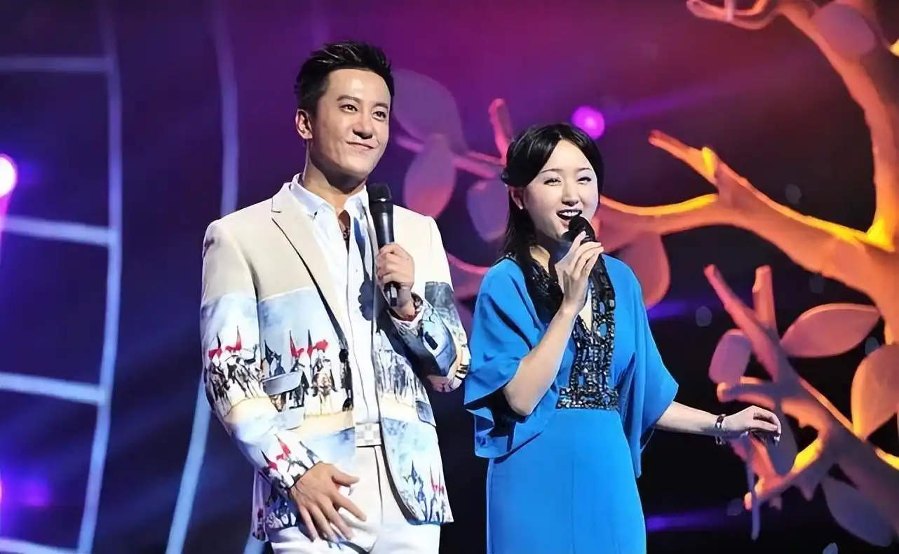 杨钰莹毛宁合体太养眼毛宁变胖大叔杨钰莹换新发型还很少女