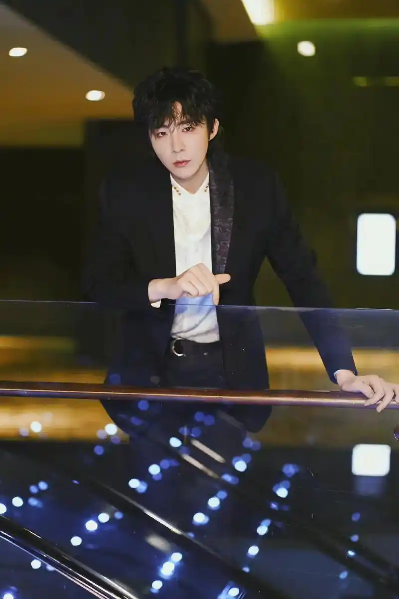 摩登兄弟刘宇宁照片 - 抖音