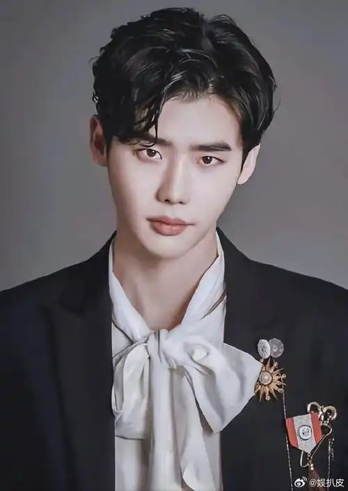 李钟硕两年半没拍戏