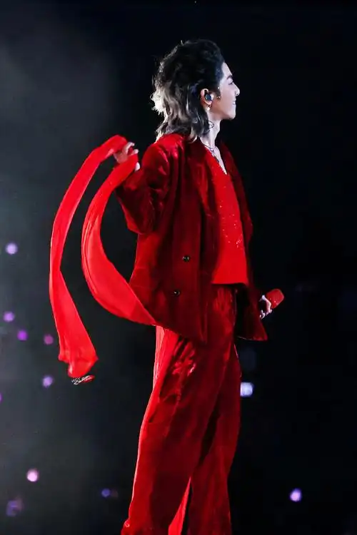 2023华晨宇火星演唱会##华晨宇鸟巢四面台演唱会第一人