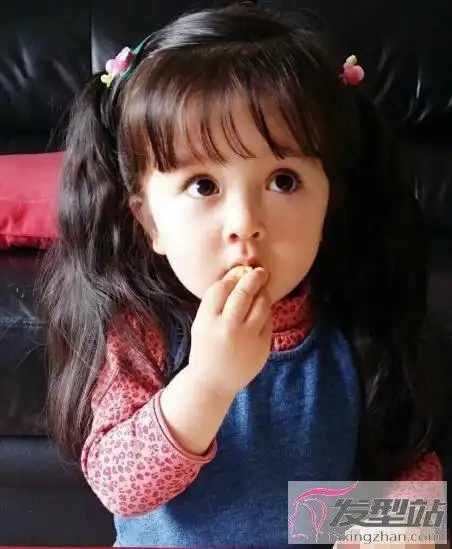 圆脸小女孩怎么扎头发 这样扎脸小一圈打造萌娃--sms580