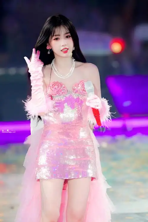 虞书欣斯芬克斯直拍