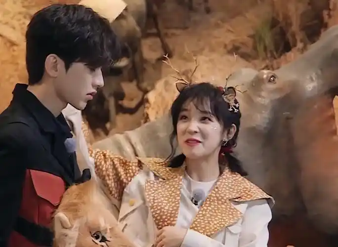 奔跑吧9:宋雨琦回归后,谁发现蔡徐坤对她的称呼了?藏得太深