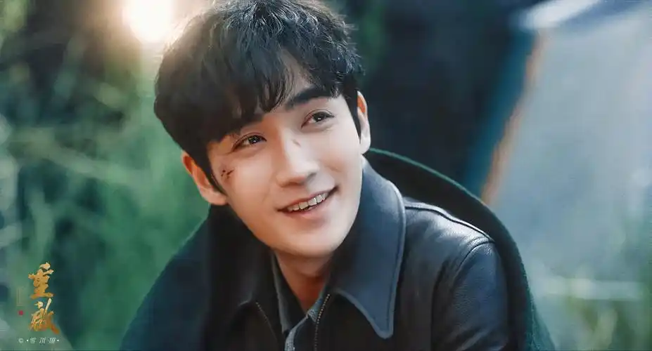 朱一龙|《重启之极海听雷》,吴邪(图源@·雪顶顶· )