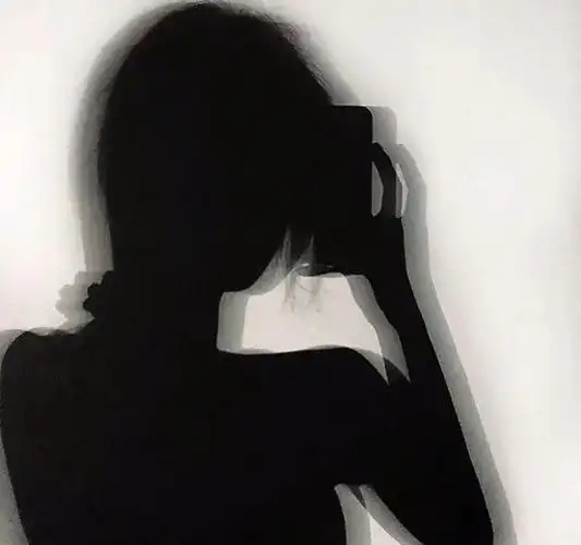 黑白女头像 - 堆糖,美图壁纸兴趣社区