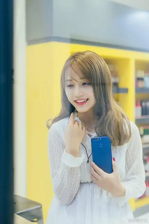 华为荣耀v9美女上手图赏:画面陶醉