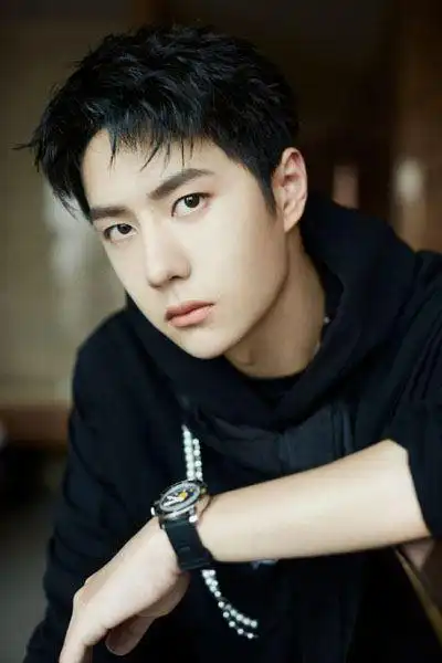 王一博酷帅运动风少年不羁写真图片_布阁拉