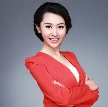 央视最美实习女主播王音棋 海量甜美生活照曝光