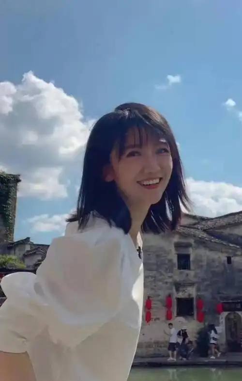 安徽最美女主持人张亚群感情生活成谜从未公开恋爱和婚姻状况