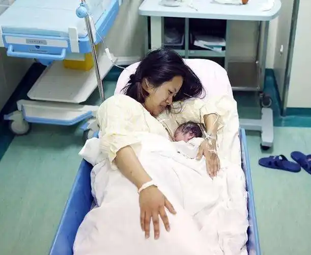 产妇生孩子要使劲,到底是哪部分的劲儿?真有人使错了