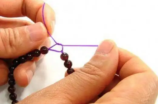 串珠手链怎么打结 - 盘天下