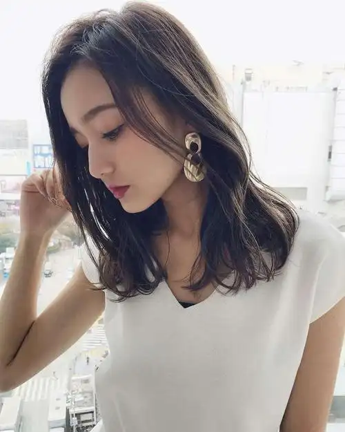 35岁女人如何选择适合自己的发型?