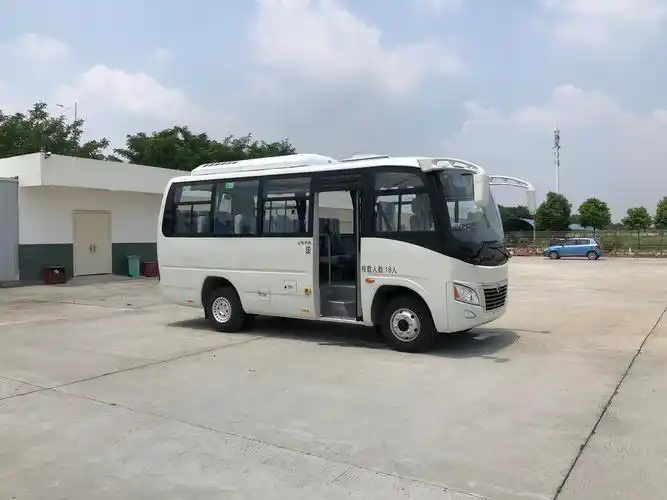 河南东风19座客车新款式国六19座客车厂家