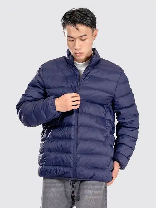 羽绒服秋冬服装男装纯色背景模特展示拍照拍摄