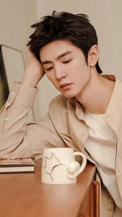 陈哲远五一假期的写真大片隆重登场!