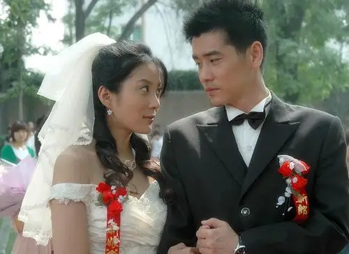 李修蒙交上桃花运 《亲人爱人》轮番办婚礼(图)