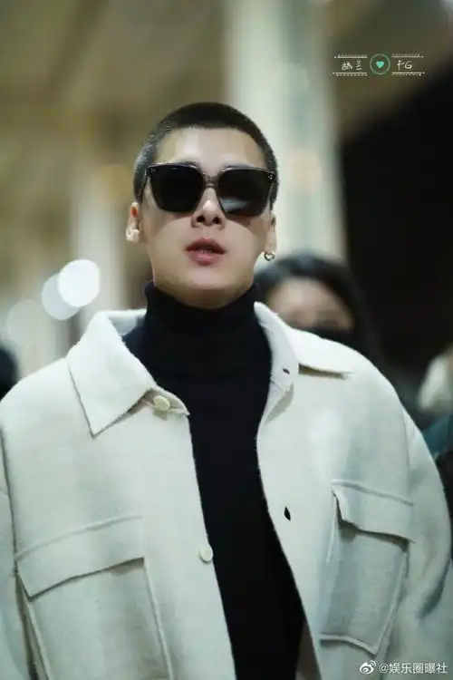 "夏拙"顺利杀青首次现身,今日份墨镜酷boy起落平安@李易峰