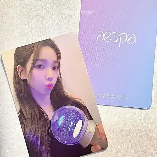 手实物挺好看的如果把手是白色不知道会不会更好看#aespa  #应援棒