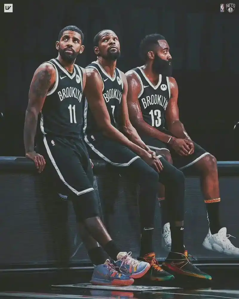 哈登被交易至76人 #篮网三巨头 #nba交易 真的有鲜衣 - 抖音