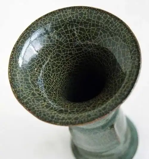 再谈南宋龙泉溪口窑墨绿釉黑胎瓷器.