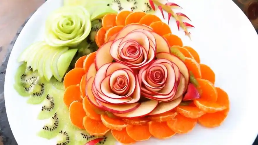 梨,猕猴桃,苹果水果摆盘之百果争香