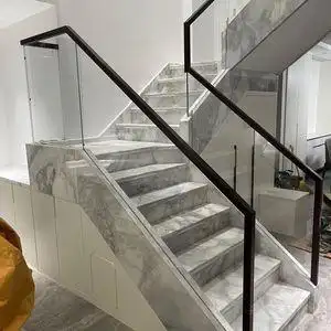 成都现代钢化玻璃楼梯扶手不锈钢定制实木护手栏杆无边框铝合金整