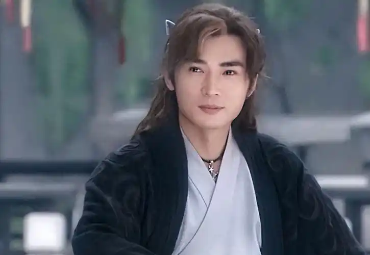 回顾焦恩俊中年发福吴彦祖发际线后移岁月果然是把杀猪刀