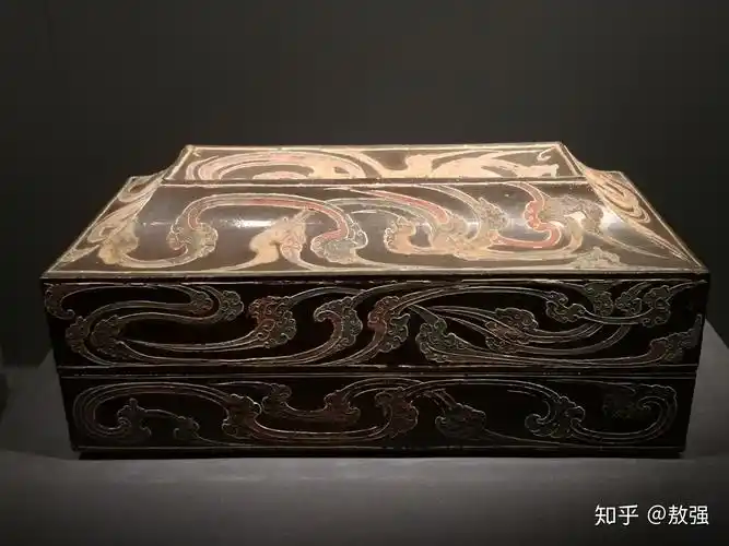 通过西汉漆器云气纹的造型变化区分西汉时代早晚分期